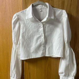 Plain white shirt with decorative sleeves